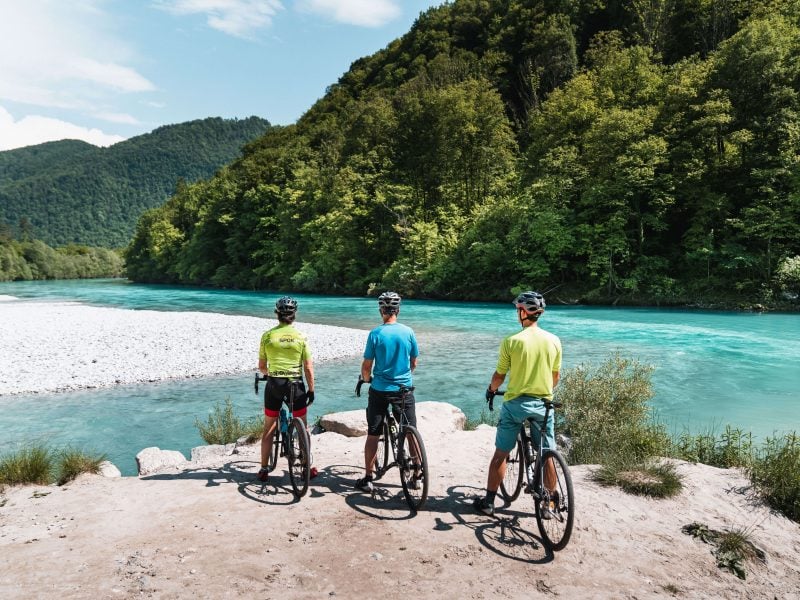 soča-valley-cycling